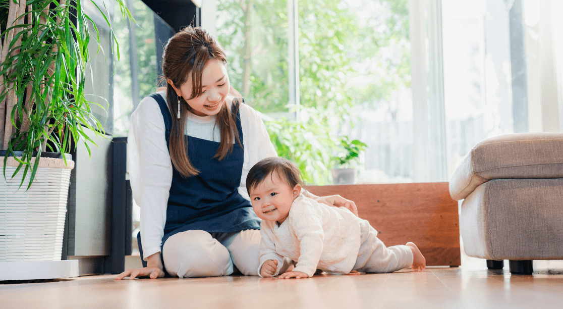 子どもと遊ぶ様子