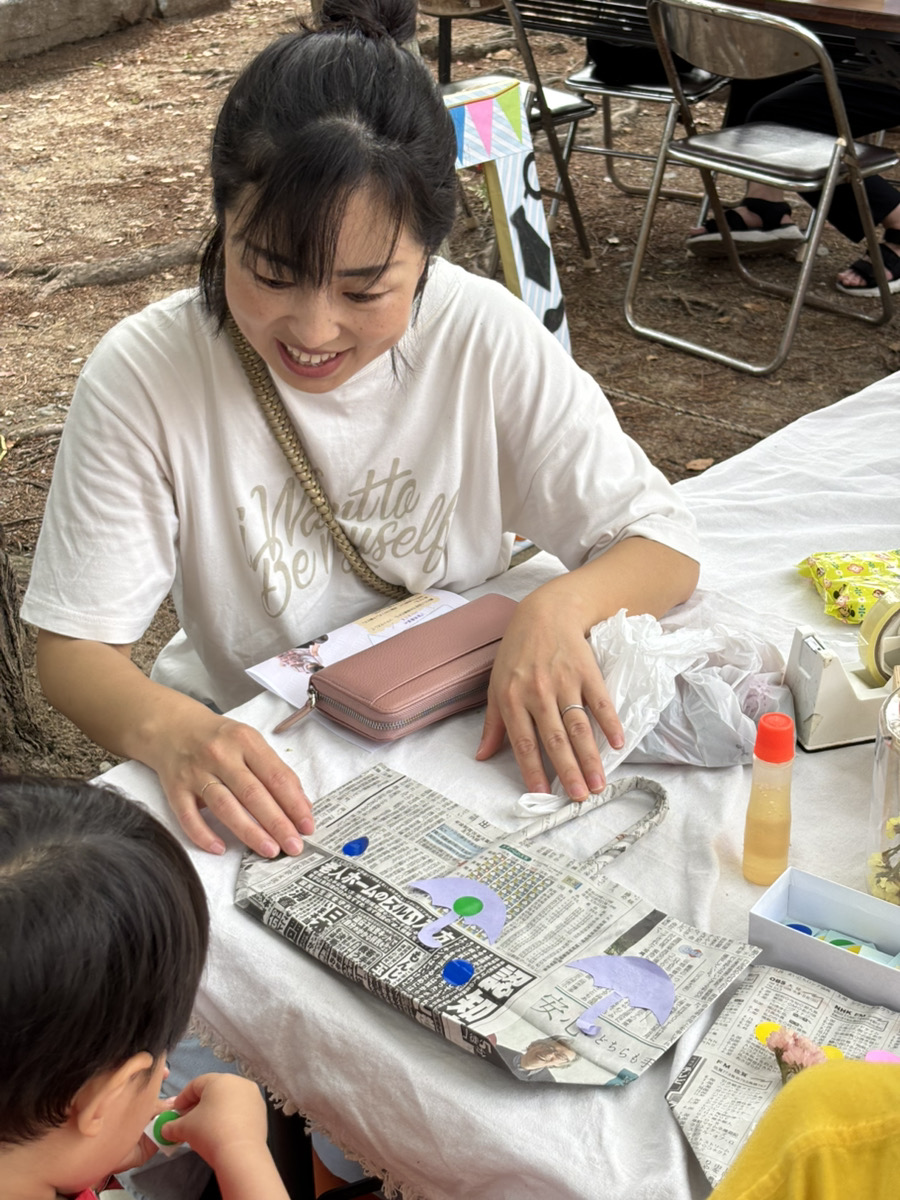 マルシェ会場の賑わい